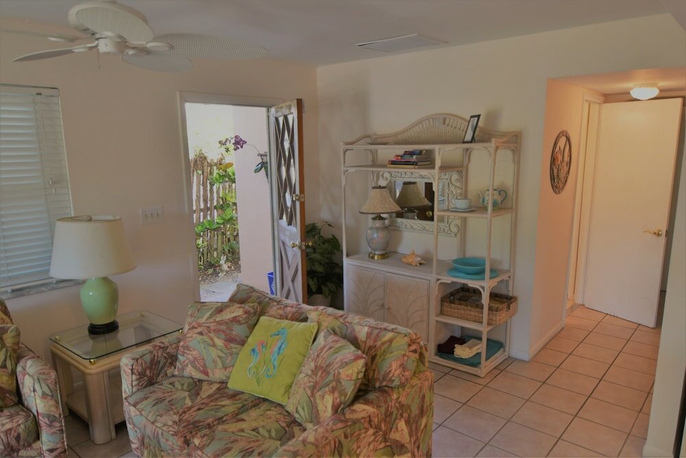 Фото Oasis at John's Pass Madeira Beach