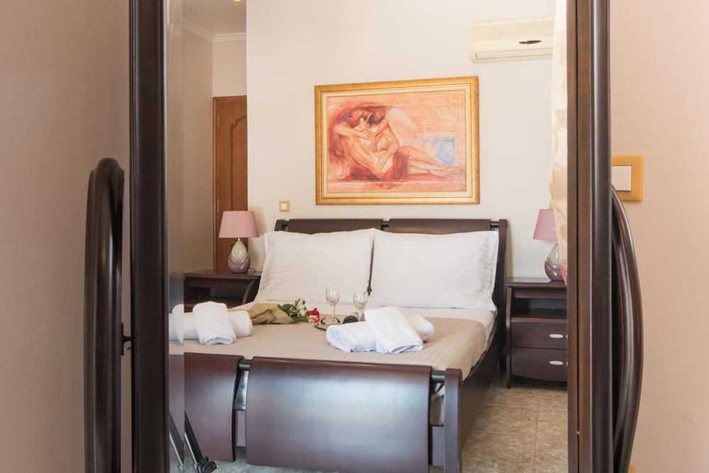 Фото Fontana Holiday Home