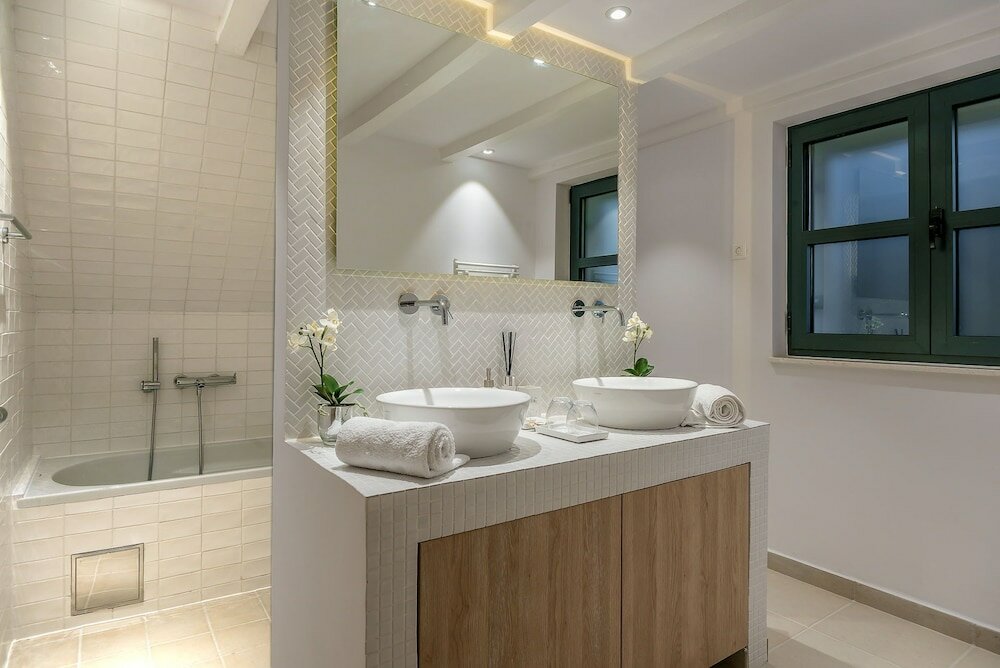 Фото Beachfront Villa Feodora Grande