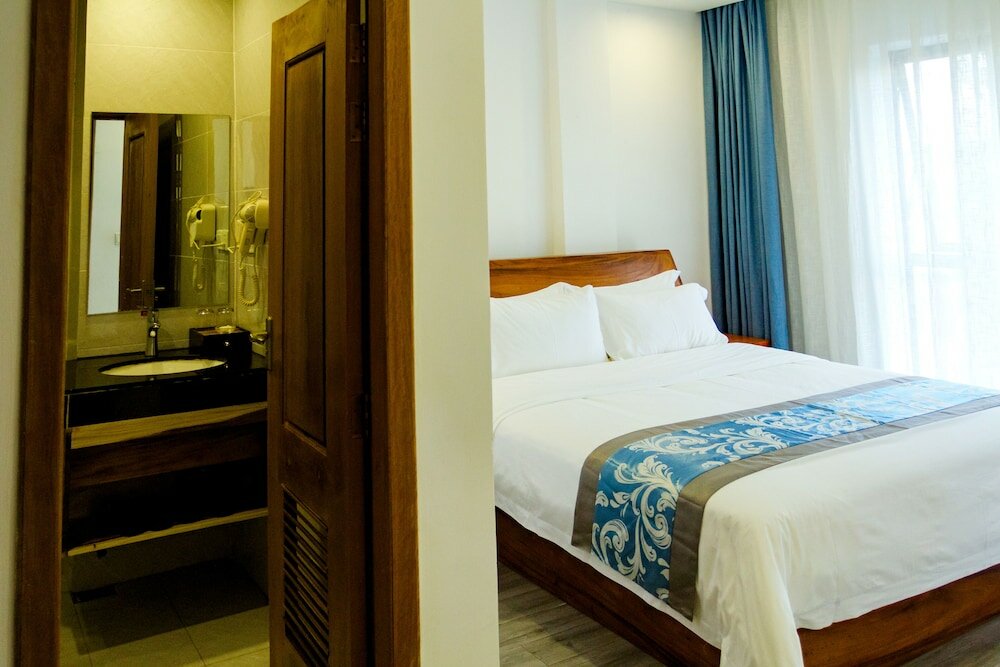 Фото Junlan Hotel