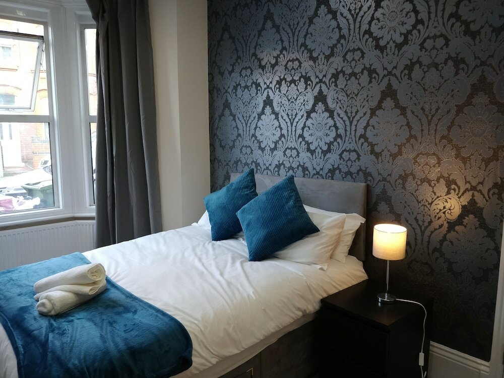 Фото Lyndhurst House