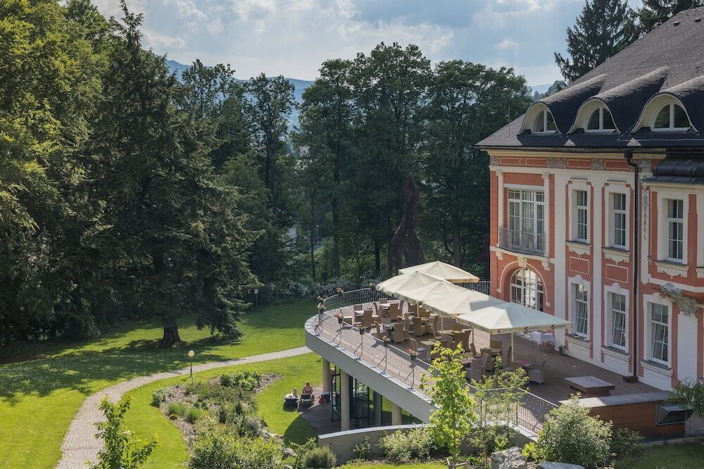 Фото Wellness & SPA hotel Villa Regenhart