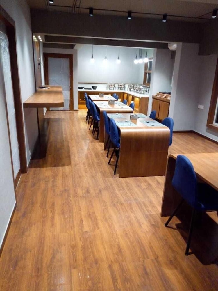 Фото Mint Magna Suites