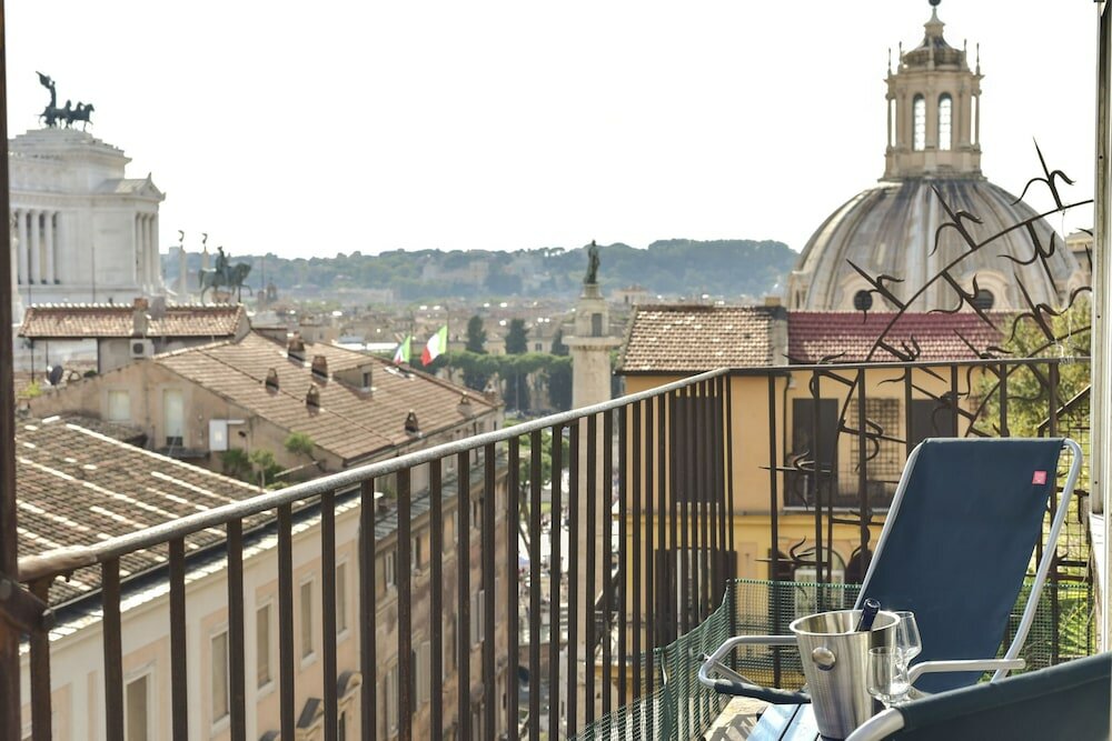 Фото Rome at Your Feet Apartment