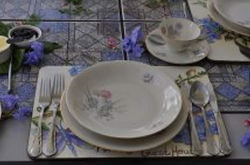 Фото Plumbago Guest House