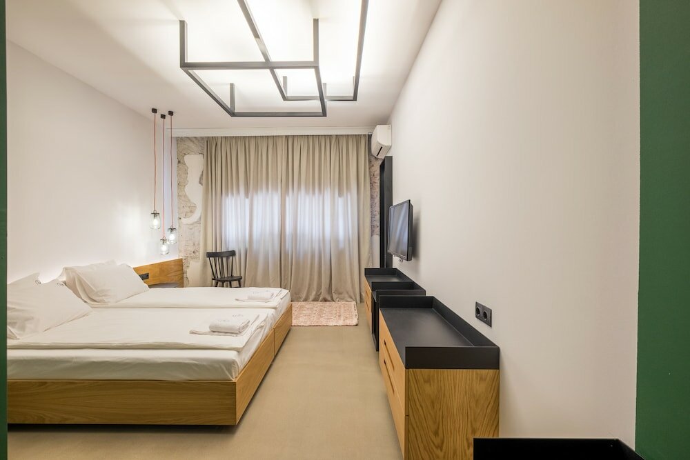 Фото R34 Boutique Hotel