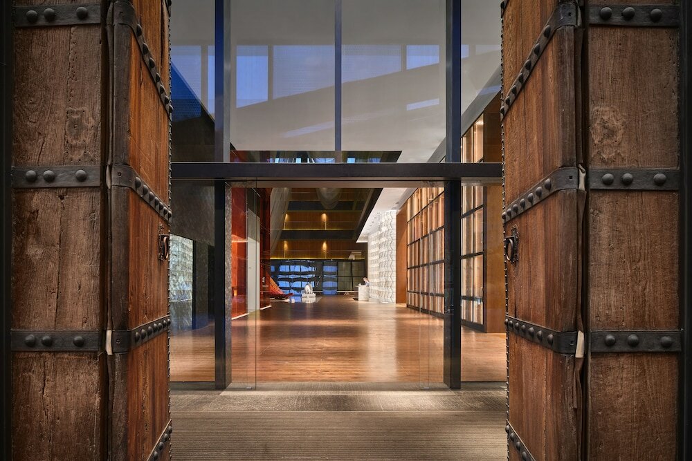 Фото The Opposite House