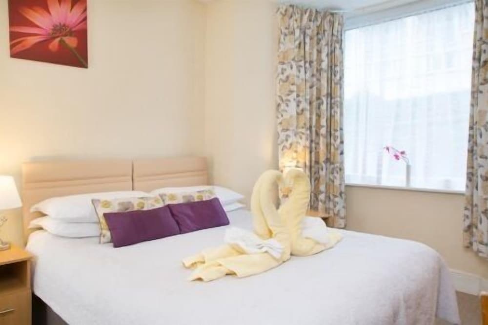 Фото The Firs Guest House