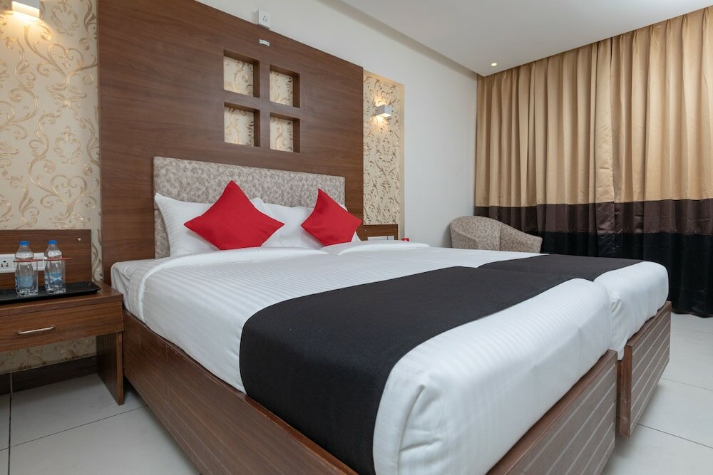 Фото Capital O 16891 Klase Hotels