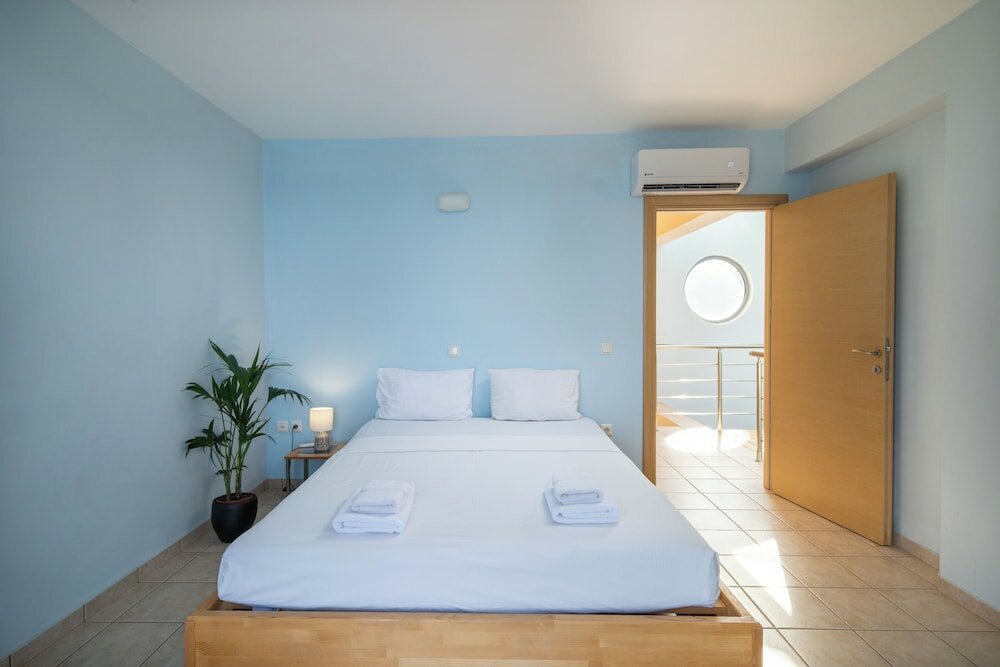 Фото Aggeliki House by The Sea