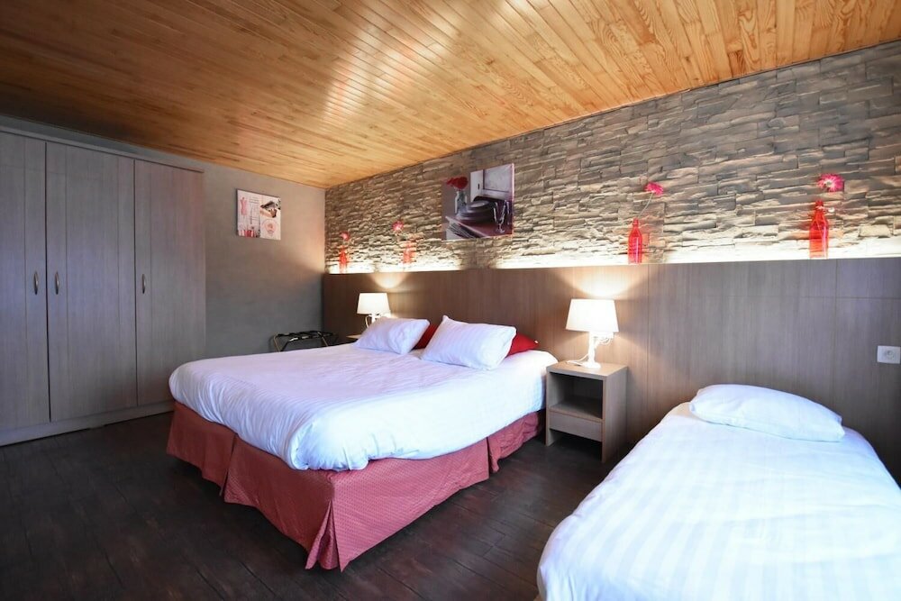 Фото Hôtel Le Relais