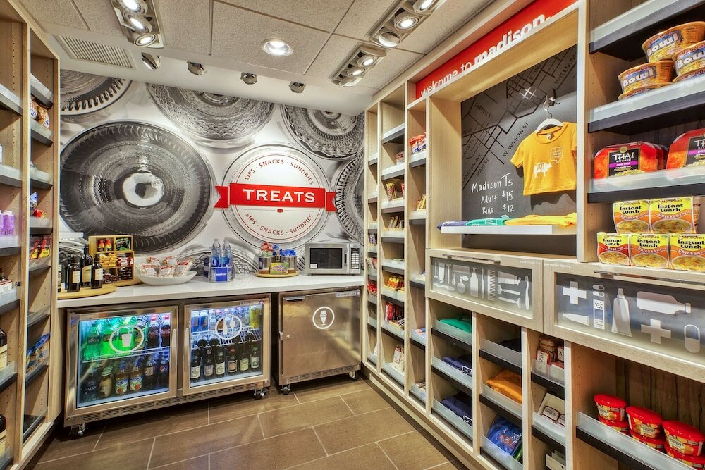 Фото Hampton Inn & Suites Madison-West