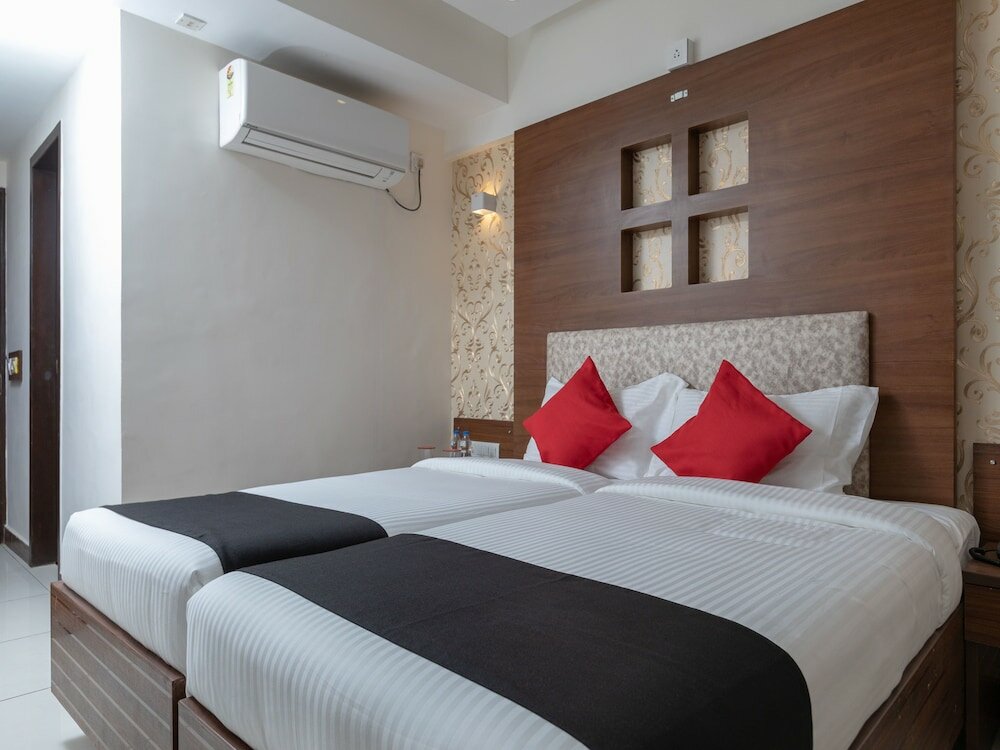 Фото Capital O 16891 Klase Hotels