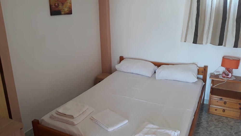 Фото Ambeles Apartments