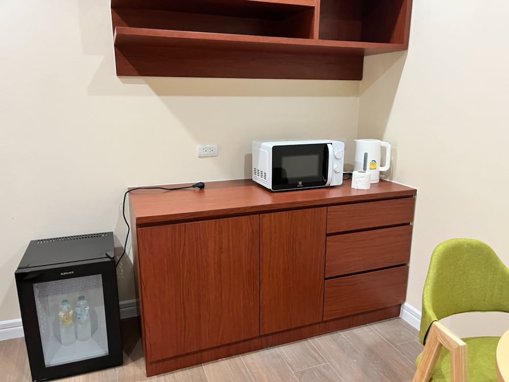 Фото Anwari Hotel