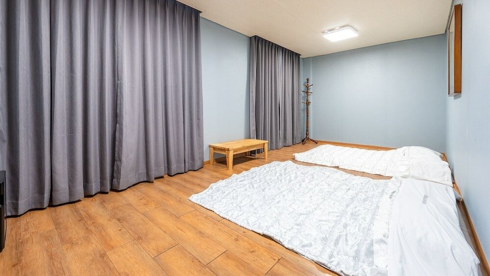 Фото Gyeongju Jang