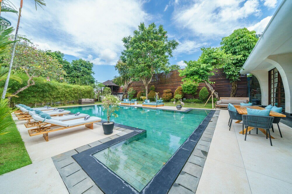 Фото Villa Karishma