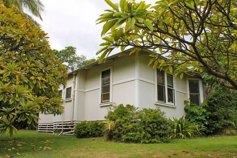 Фото Pahala Plantation Cottages
