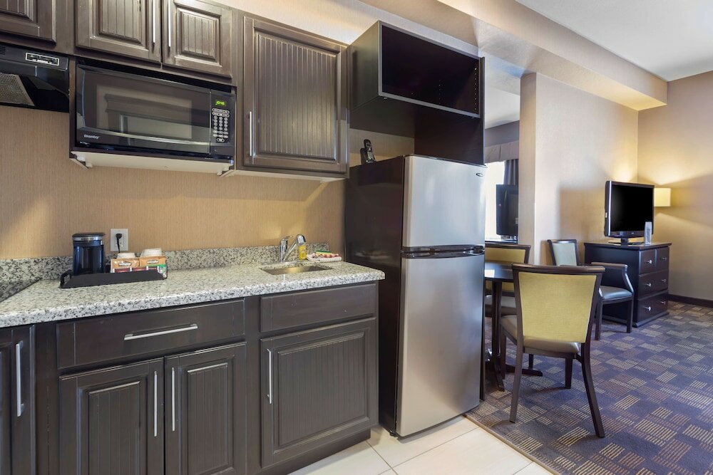 Фото Best Western Plus Fox Creek