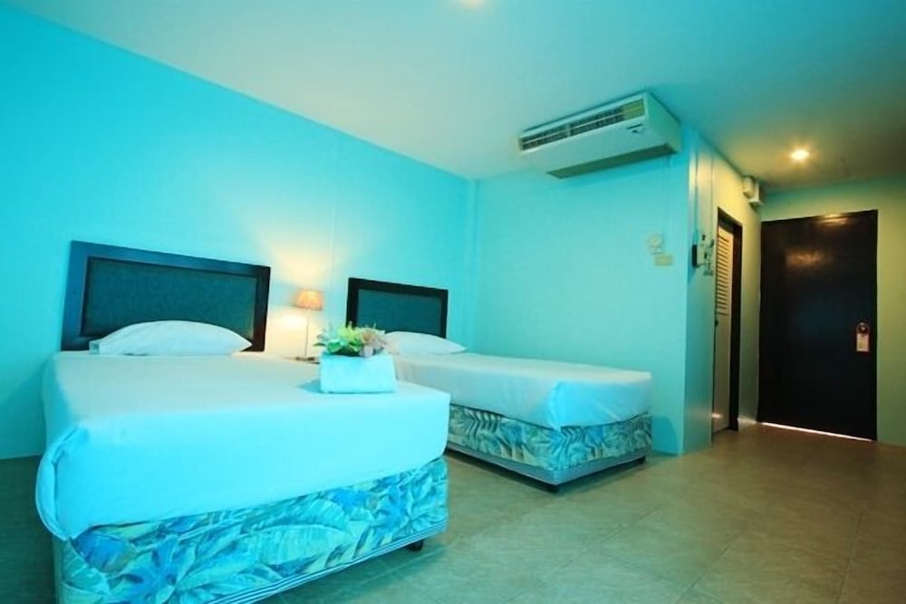 Фото Chaba Chalet Hotel