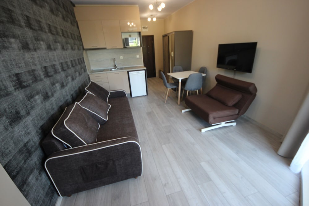 Фото Menada Luxor Apartments