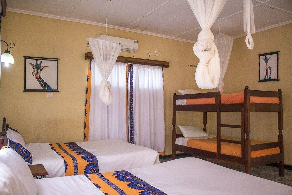 Фото Chanters Lodge, Livingstone