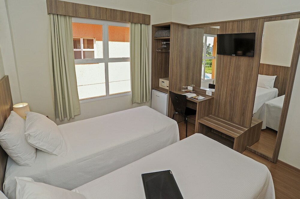 Фото The Hill Executive