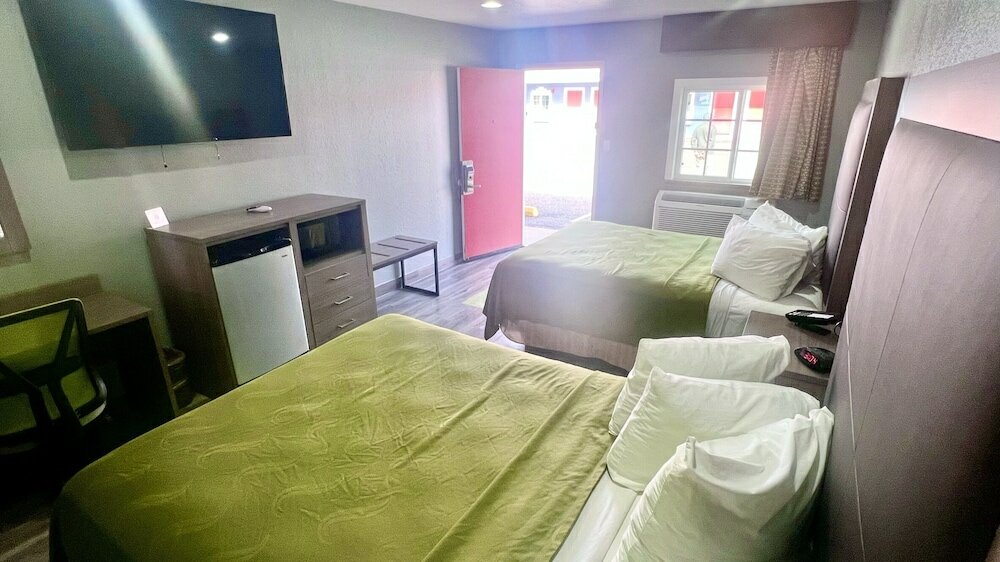 Фото Fort Davis Inn & R. V. Park