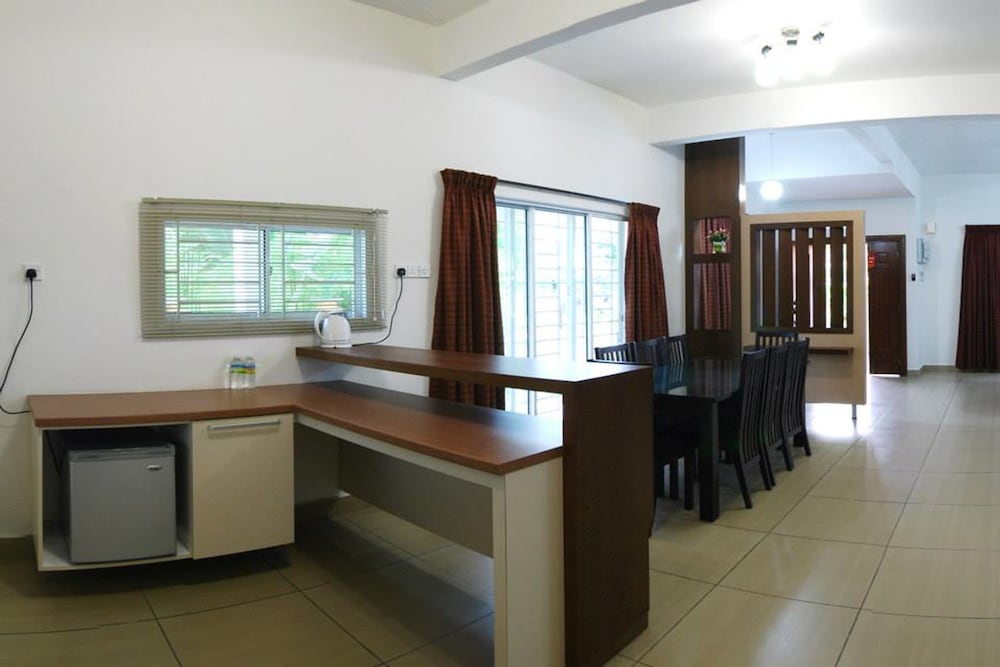 Фото Sunflower House