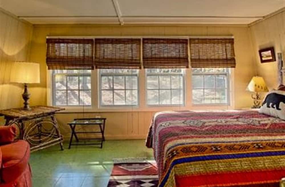 Фото Lake Rabun Hotel & Restaurant