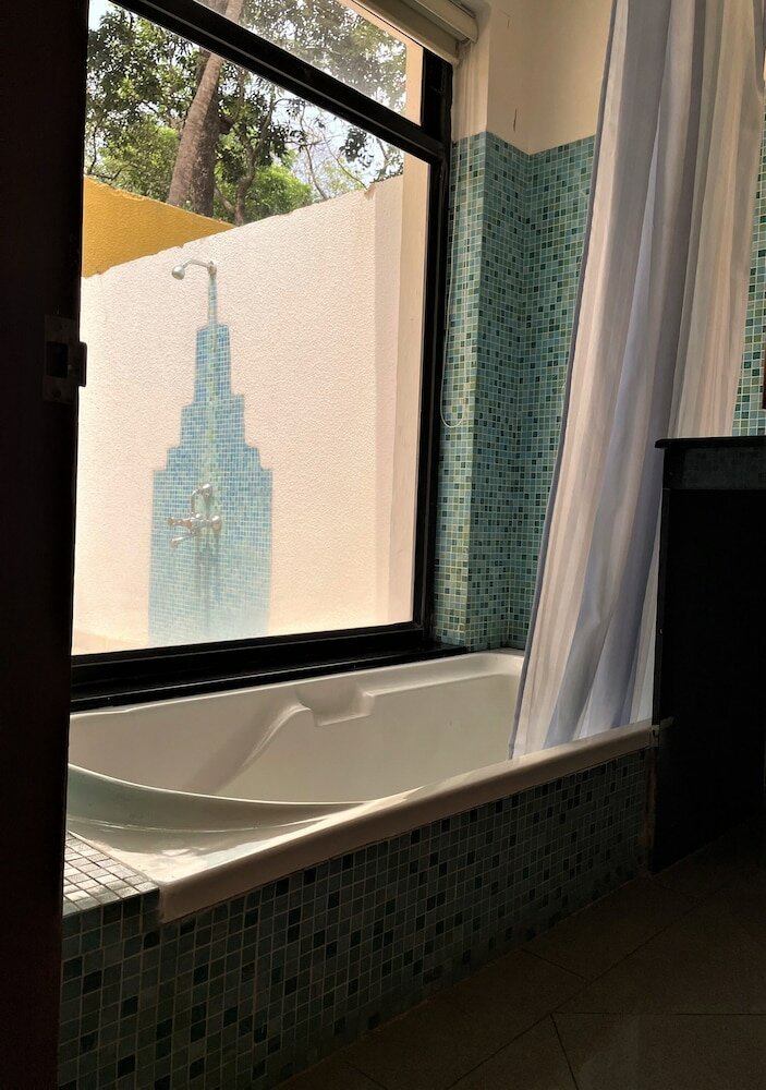 Фото Granpa's Inn Hotel Bougainvillea