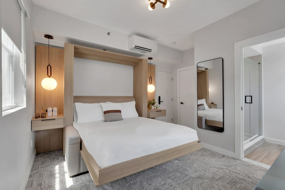 Фото The St Laurent Social Club & Guest Rooms