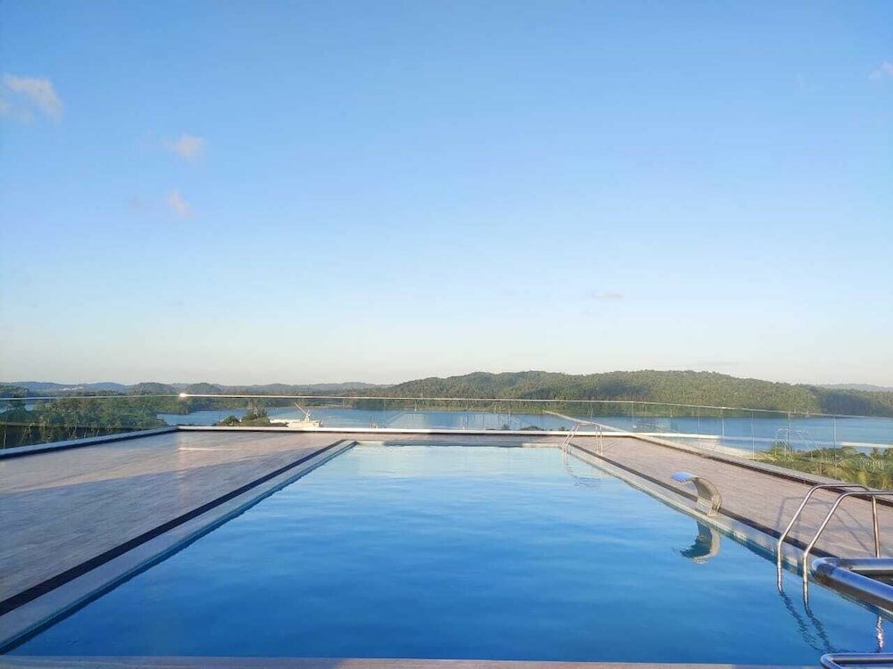 Фото Hotel Hilltop International