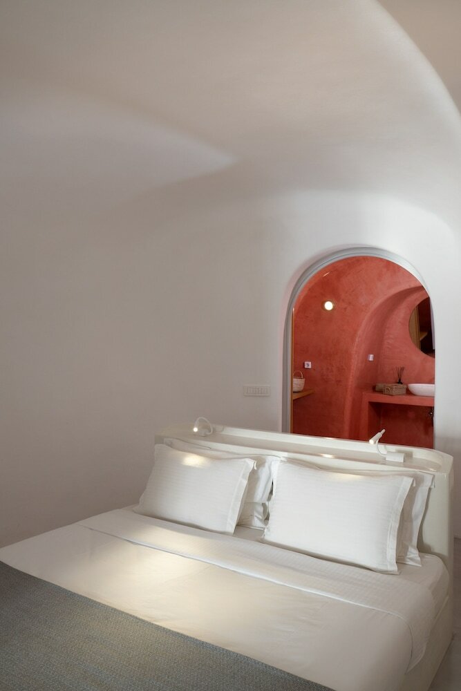 Фото Serendipity Cliffside Villa & Suites