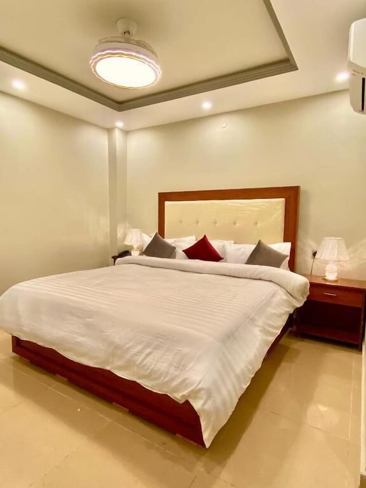 Фото Grand luxury Hotel