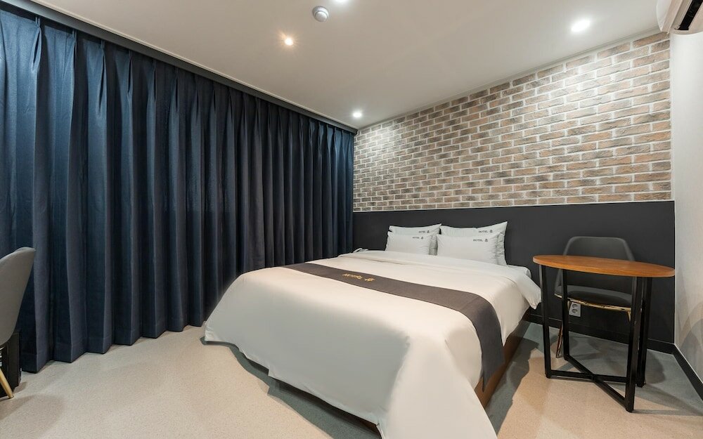 Фото Changwon Jungangdong Business Hotel Hue