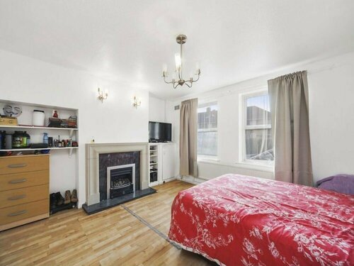 Гостиница Abnb Accommodation Heathrow Airport-Free Parking в Лондоне