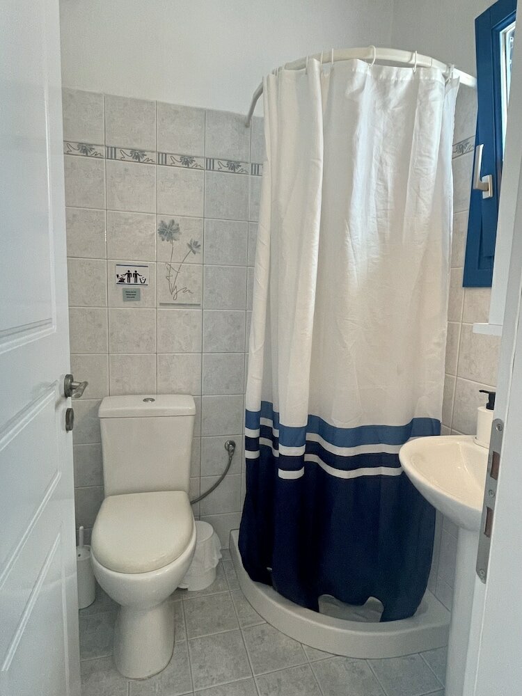 Фото Eleni Apartments