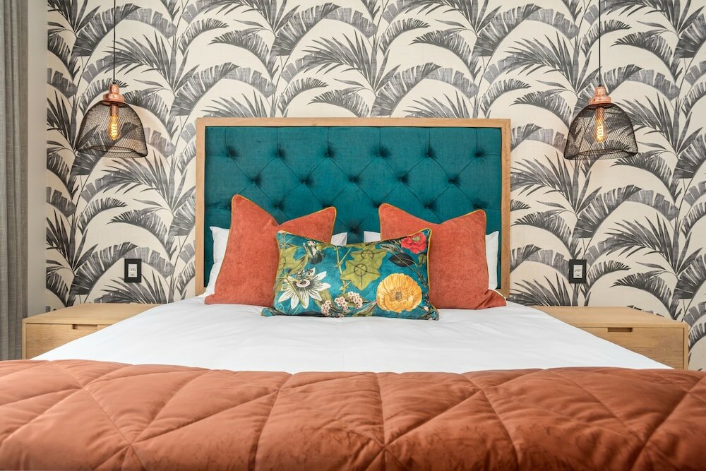 Фото Dolphin Beach Hotel