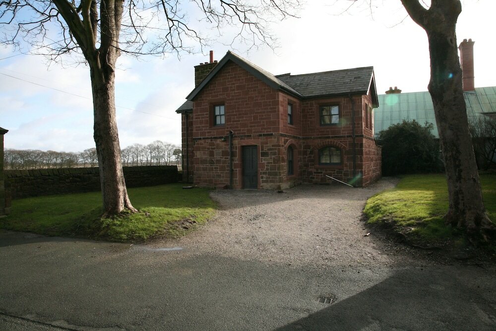 Фото Thornton Manor Estates