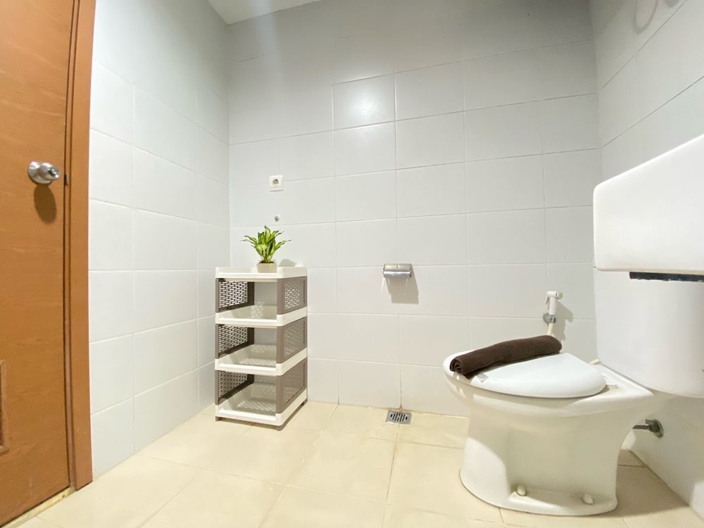 Фото Beverly Dago Apartment by HouseinBandung