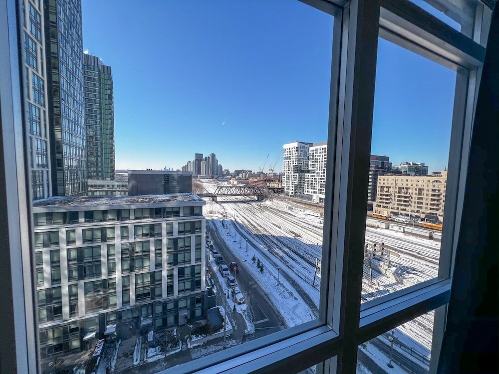 Фото Marvelous Elegant Downtown Apartments