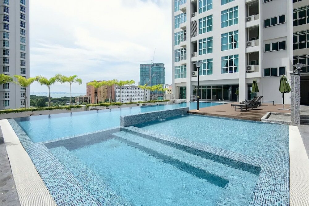 Фото Straits Garden Suites Georgetown