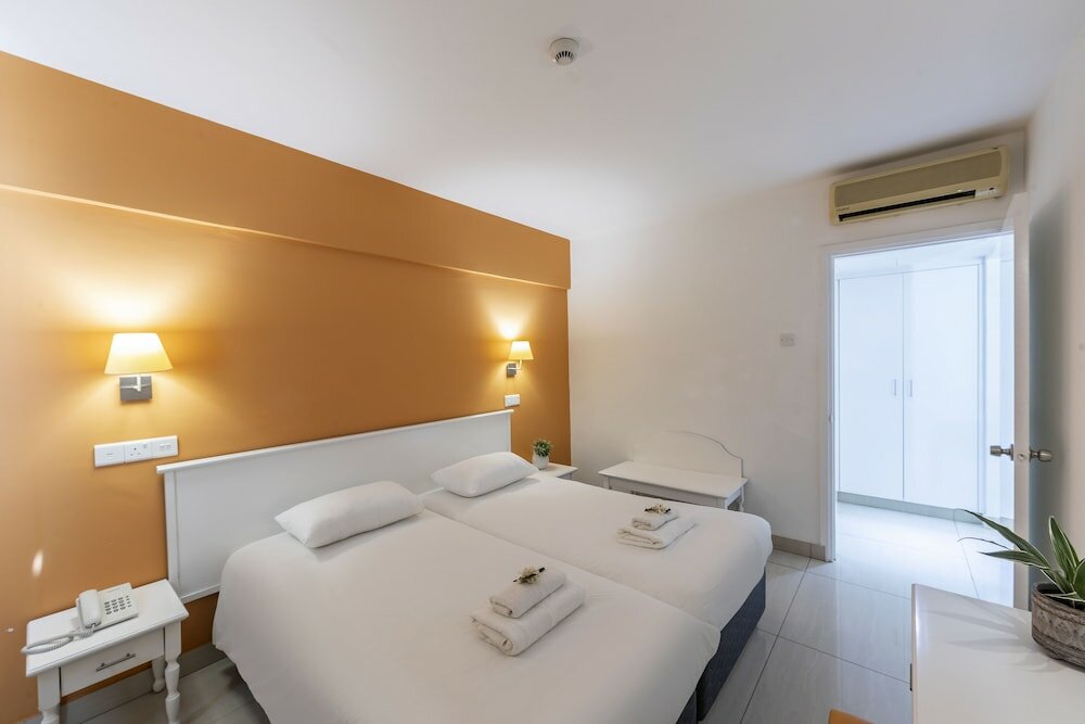 Фото Mia Hotel Apartment