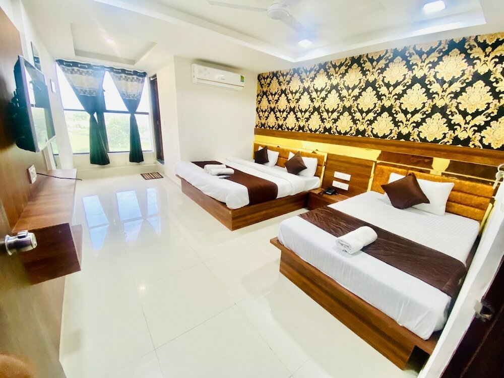 Фото Hotel Paradise Naroda