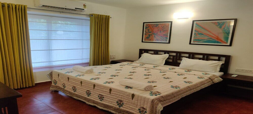 Фото Jungle Hut- Annabelles Beach Apartments at Bernard Simao Calangute