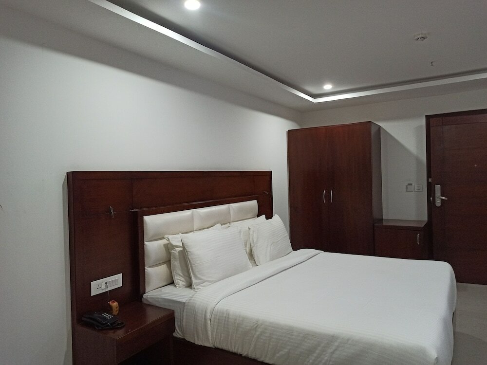 Фото Hotel Autumn Crocus - A Boutique Hotel