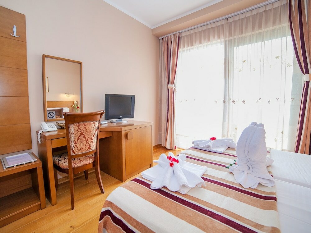 Фото Hotel Petrovac