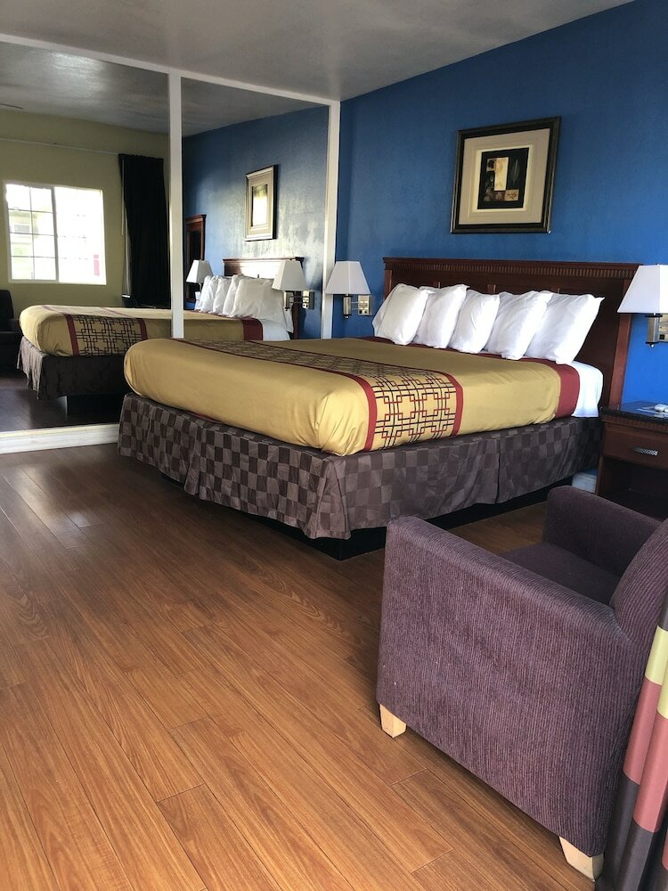 Фото Encore Motel