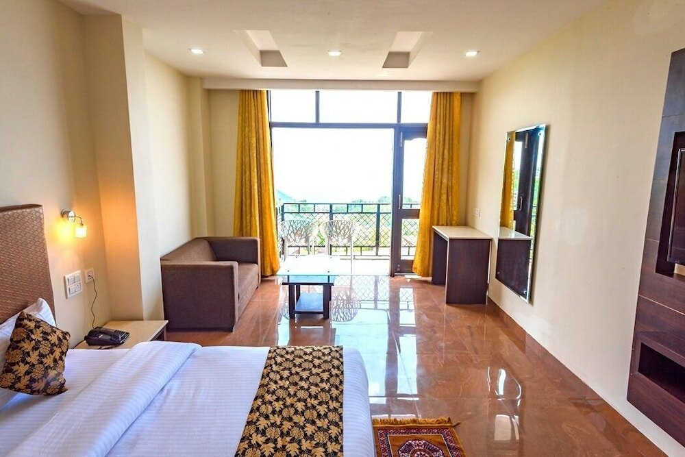 Фото Dal Lake Resort